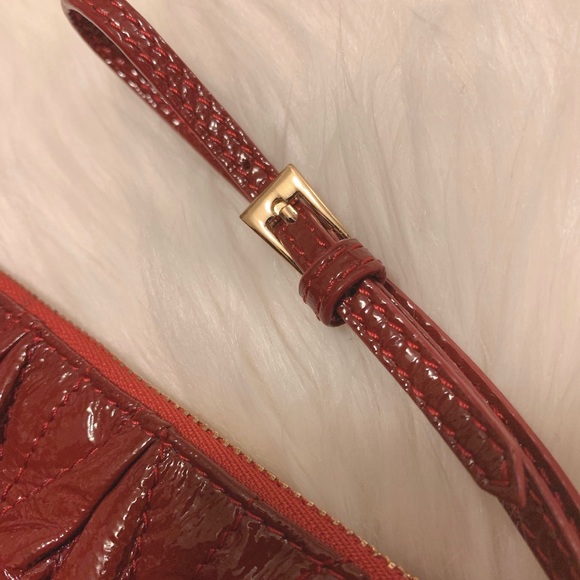 Authentic MiuMiu Matelasse Wristlet - Picture 5 of 5